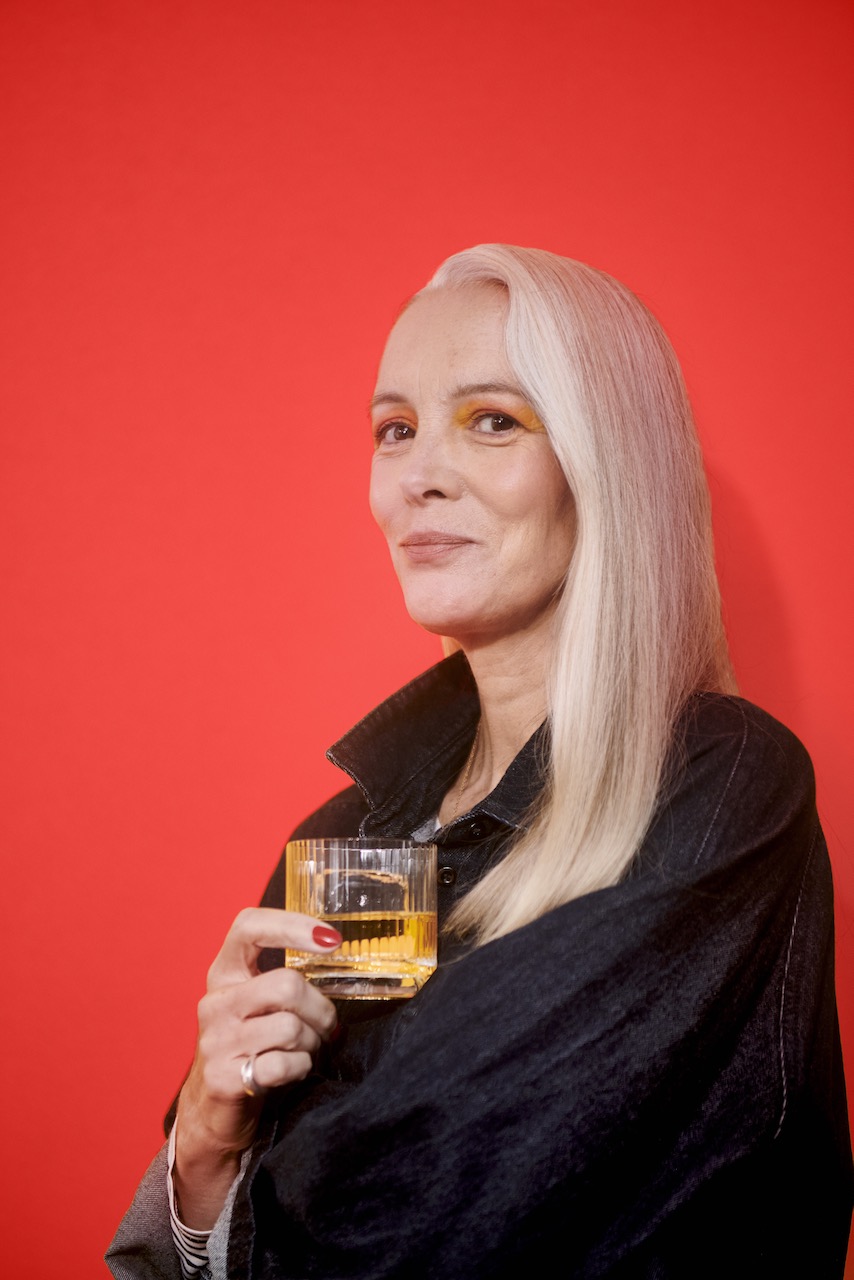 whiskey drinker tries whiskey neat